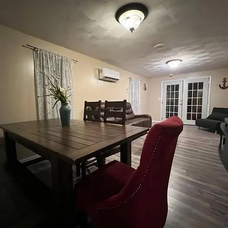 Cottage Near Cedar Point And Downtown Sandusky Exterior photo