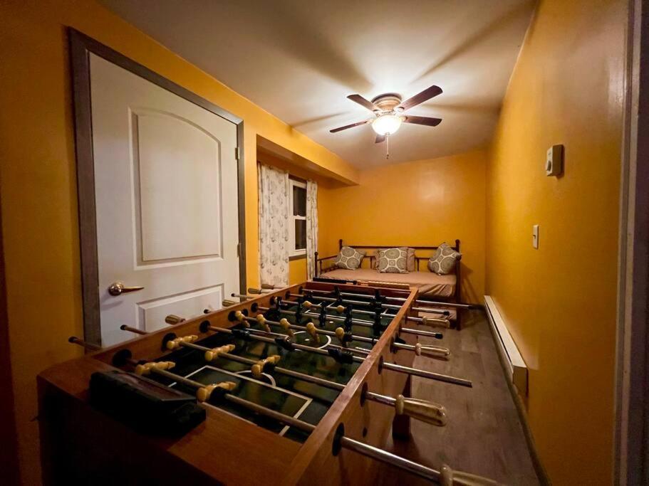 Near Cedar Point And Downtown Holiday home Sandusky
